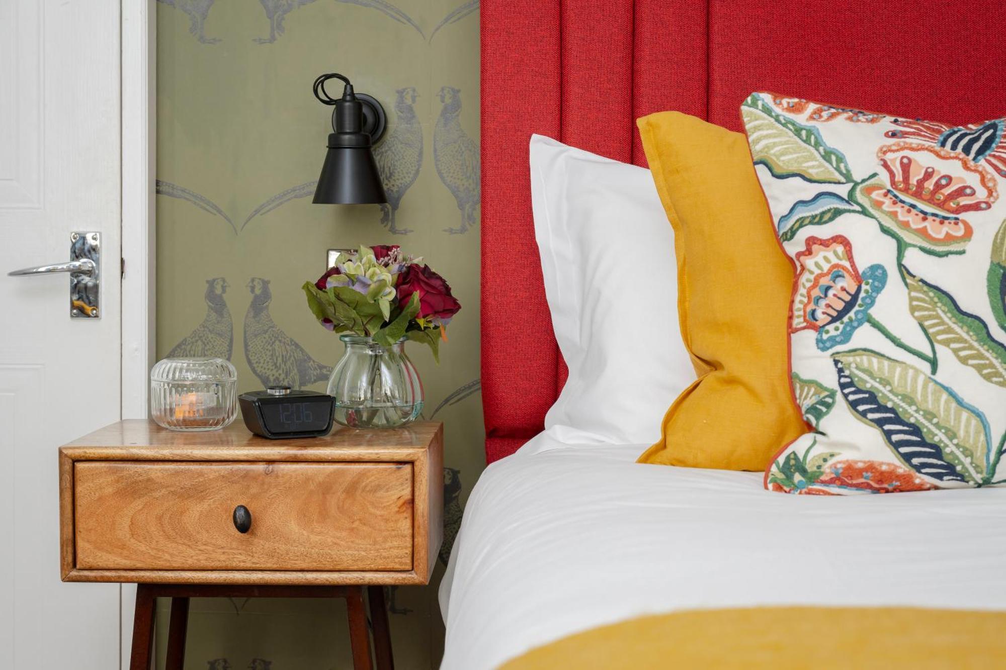 Harington'S Boutique Hotel Бат Екстериор снимка
