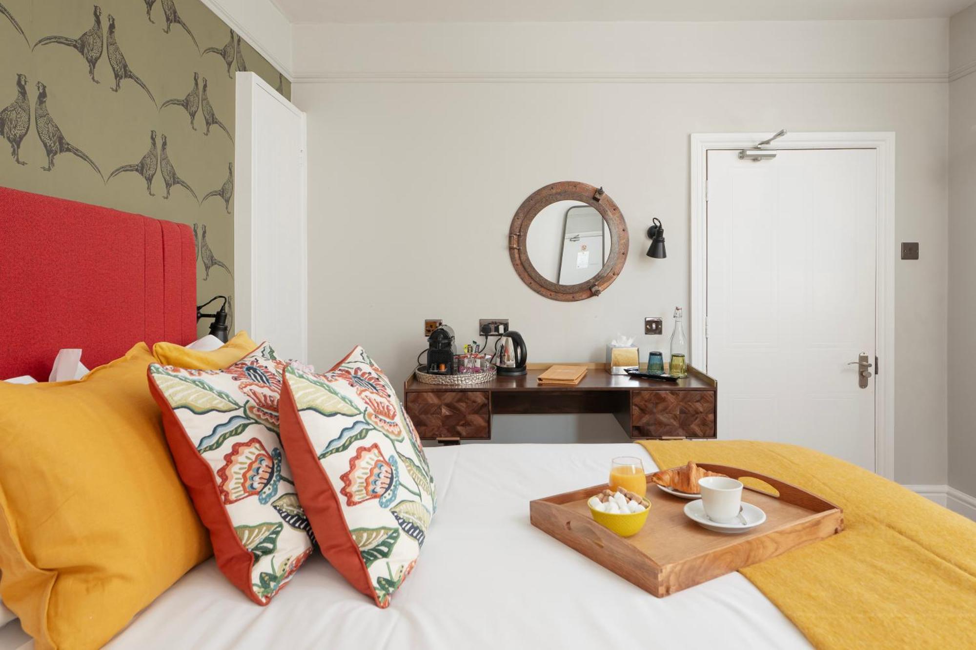 Harington'S Boutique Hotel Бат Екстериор снимка