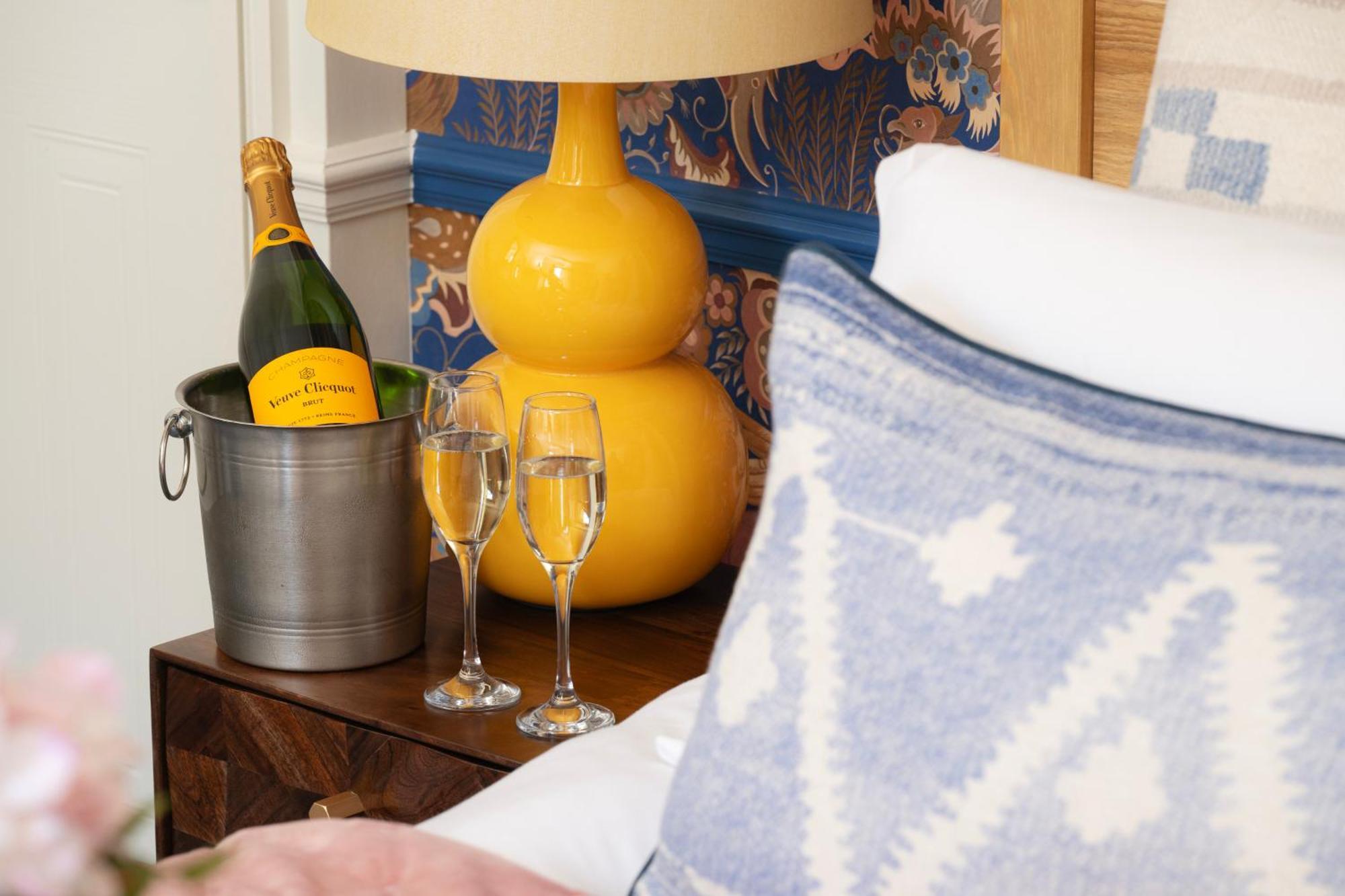 Harington'S Boutique Hotel Бат Екстериор снимка
